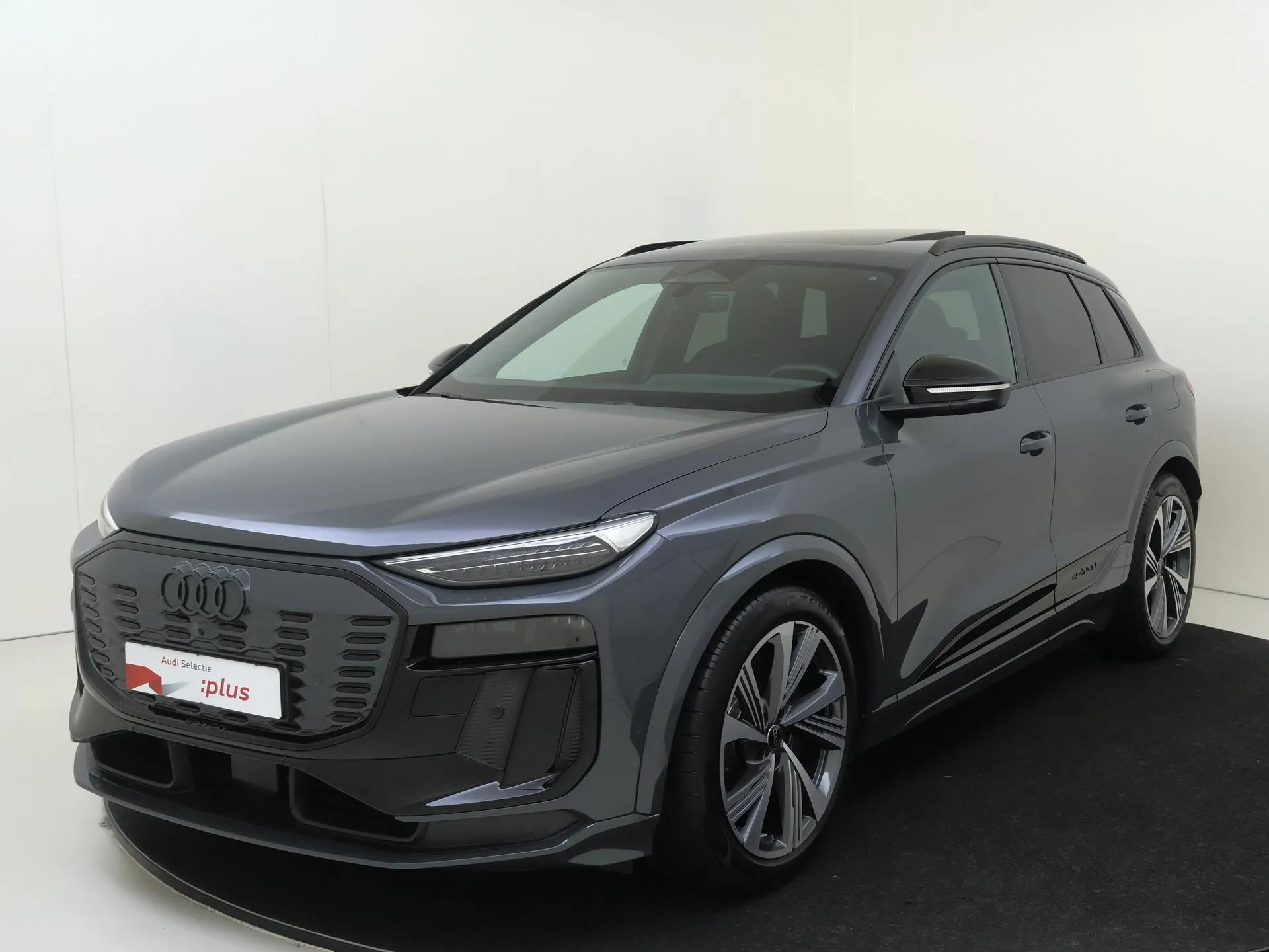 Audi SQ6 e-tron